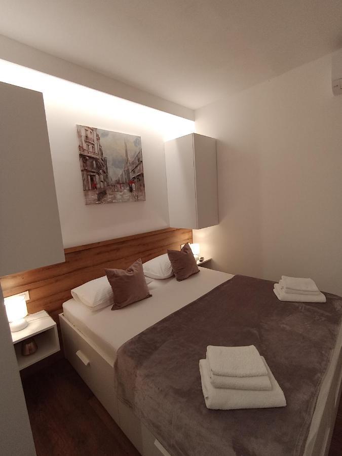 Didova Kuca Villa Brodarica  Exteriör bild